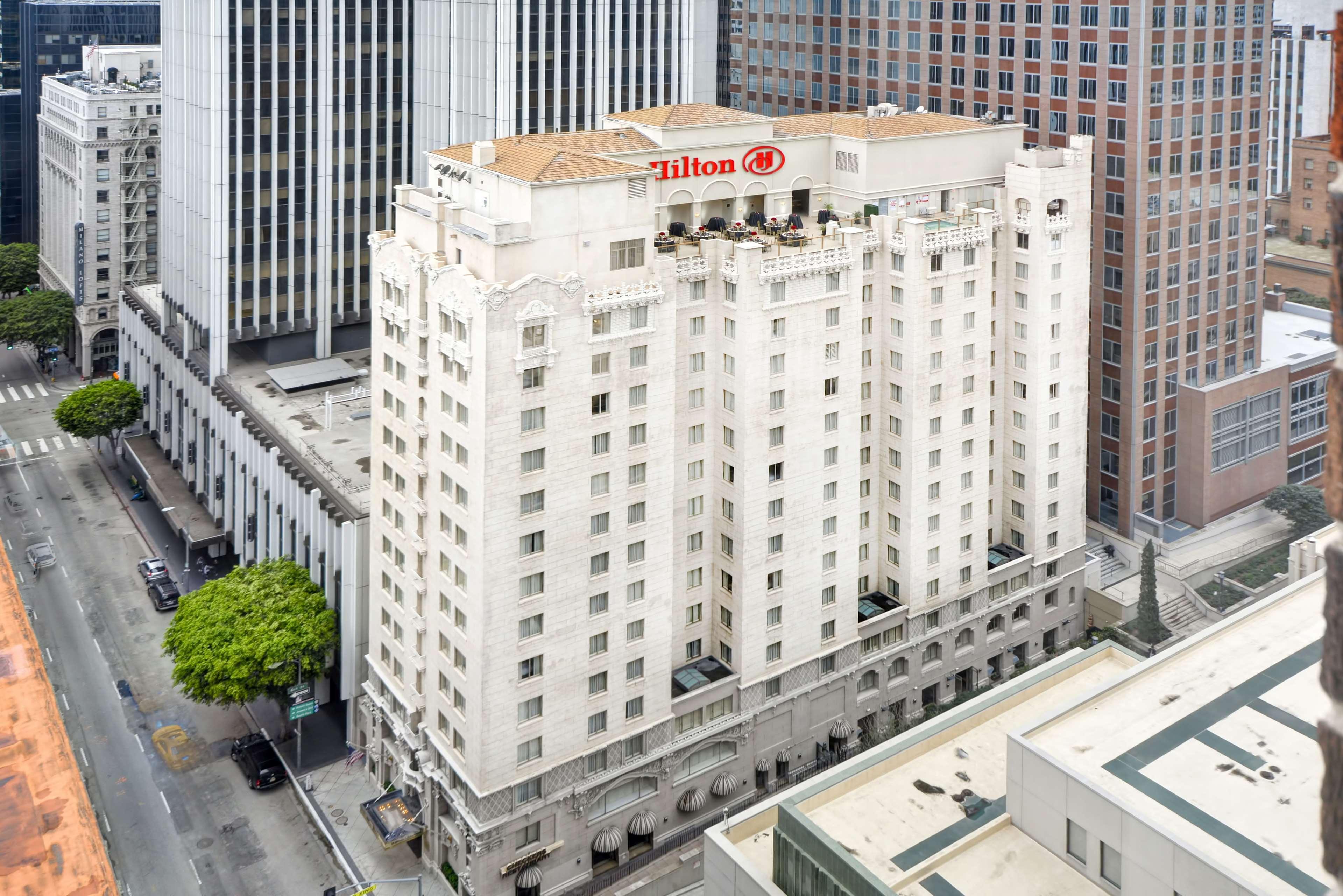 Hilton Checkers Los Angeles Hotel Exterior photo